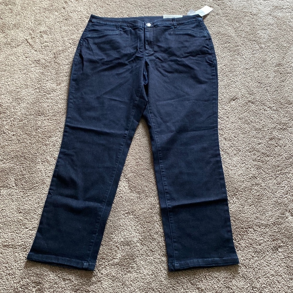 CJ Banks Signiture Slimming Jeans SIZE 18W